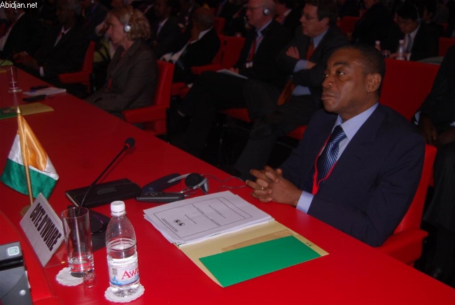 Initiative PPTE / Et si la politique bloquait le point d`achèvement ?